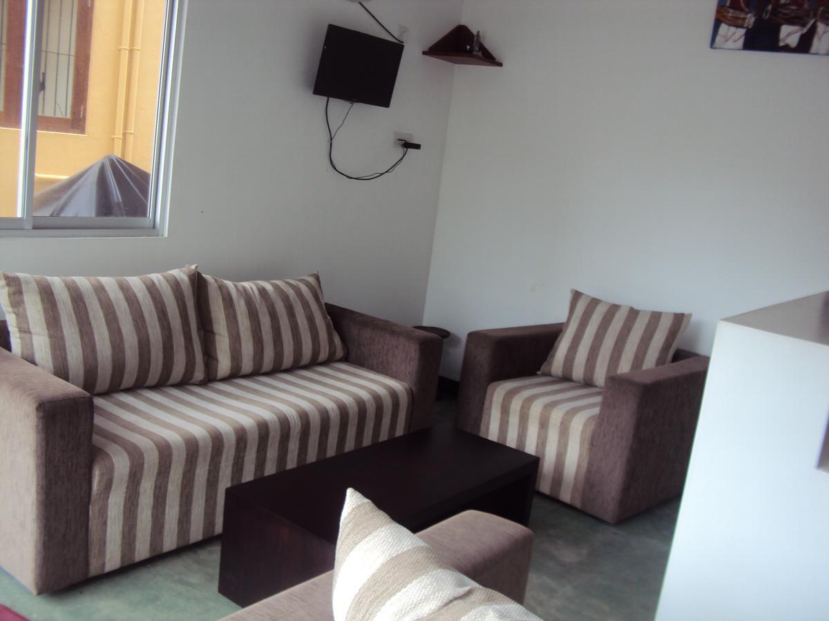 Sea Breeze Deluxe Inn Negombo Extérieur photo